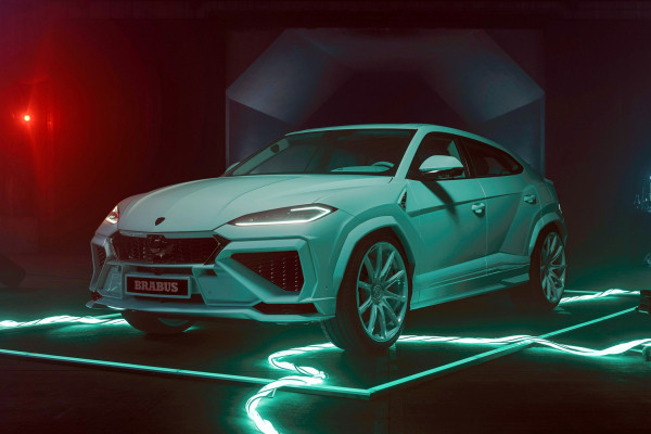 Brabus 900 на базе Lamborghini Urus SE: провокационный мятный и традиционный чёрный Brabus 900 на базе Lamborghini Urus SE: провокационный мятный и традиционный чёрный