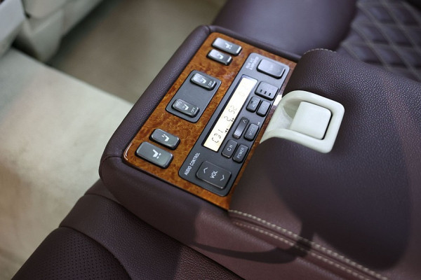 Когда старый премиум-класс – не финансовая ошибка: опыт владения Lexus LS430 (XF30) Когда старый премиум-класс – не финансовая ошибка: опыт владения Lexus LS430 (XF30)