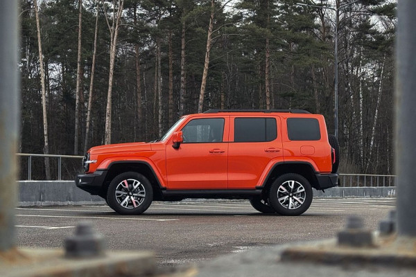 Старая внешность, новые колёса и никакого дизеля: тест-драйв обновлённого Tank 300 Старая внешность, новые колёса и никакого дизеля: тест-драйв обновлённого Tank 300