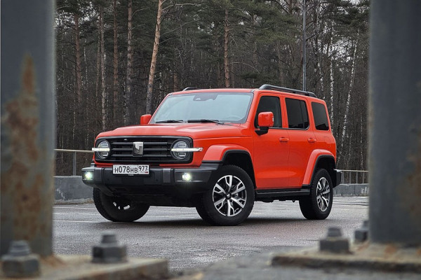 Старая внешность, новые колёса и никакого дизеля: тест-драйв обновлённого Tank 300 Старая внешность, новые колёса и никакого дизеля: тест-драйв обновлённого Tank 300