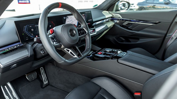 Manhart MH5 900E Touring: мощный «утюг», рождённый обижать суперкары Manhart MH5 900E Touring: мощный «утюг», рождённый обижать суперкары