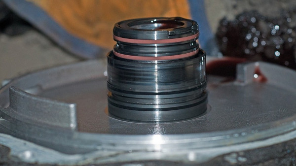 Шума много, толку мало: симптомы, причины и способы устранения пробуксовки автомата