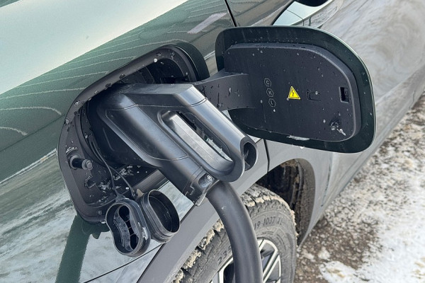 Звездолёт с компромиссами: тест-драйв Geely EX5 EM-i Звездолёт с компромиссами: тест-драйв Geely EX5 EM-i