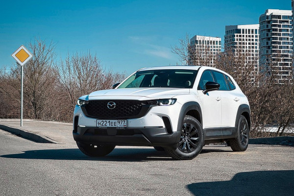 Для тех, кто устал от бесконечных настроек: тест-драйв Mazda CX-50