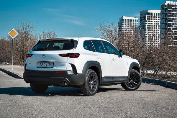 Для тех, кто устал от бесконечных настроек: тест-драйв Mazda CX-50