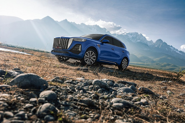 Семь причин купить Hongqi HS5